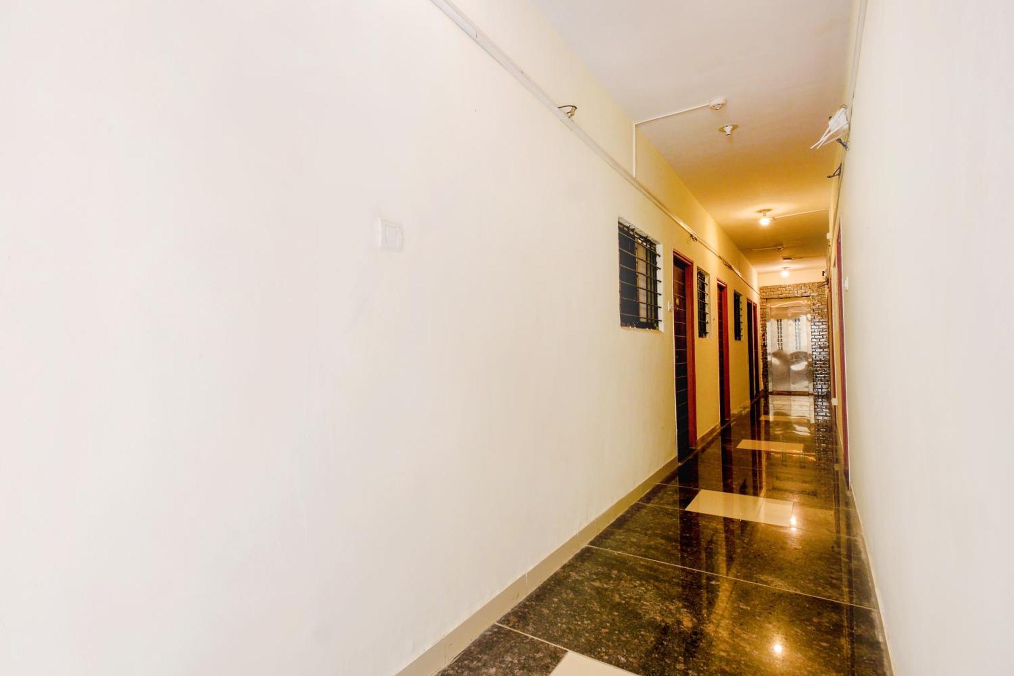 Hotel Fabexpress Srh - Nr Butterfly Park - Hinjawadi Exterior foto